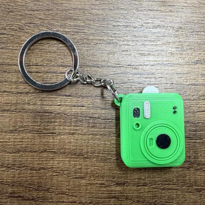 Custom Photo Mini Instax Camera Keychain Personalized Cute Design Lightweight Pendant for Party Souvenir