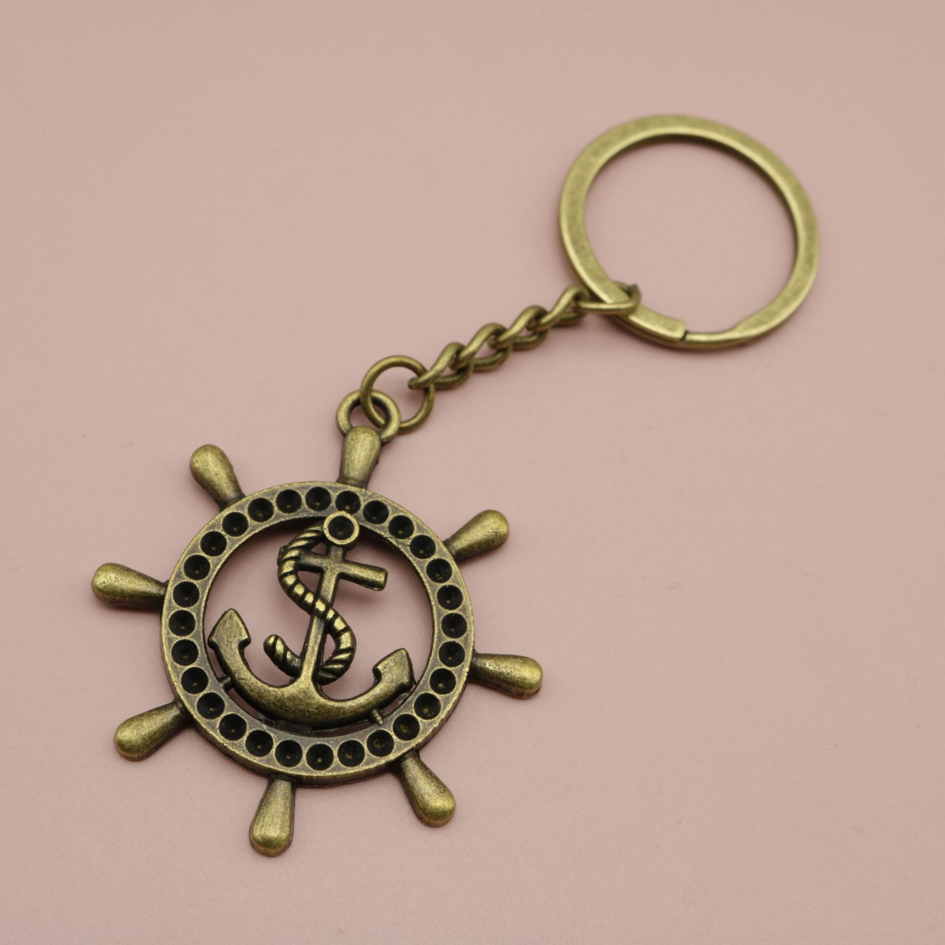 

Горячие продажи ювелирных изделий, простой кулон-брелок с корабельным якорем и рулем направления one size