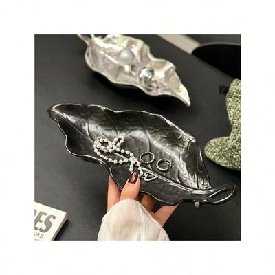 Ceramic Jewelry Tray Biomimetic Tree Leaves Dining Table Snack Storage Fruit Tray Bedroom Desktop Cosmetics Storage Decorative