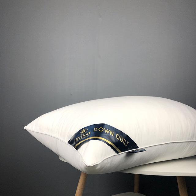 Chinese Natural Cotton Single Pillow 100% Polyester Fiber Orthopedic Neck Pillow Hotel Memory Pillow Healthy Sleep Stand 1PC