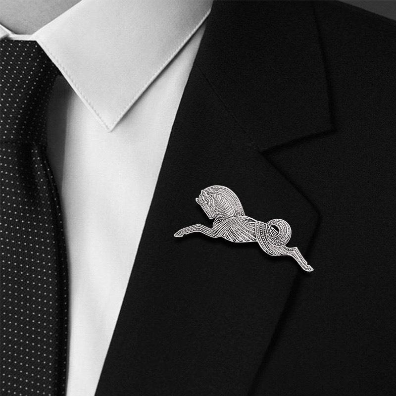 Zodiac Retro Horse Brooch, Electroplated Alloy Pin for Men and Women