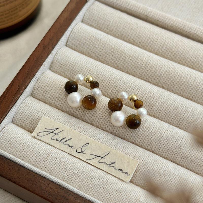 Elegant French Tiger Eye & Pearl Beaded Earrings: Retro Stud Design