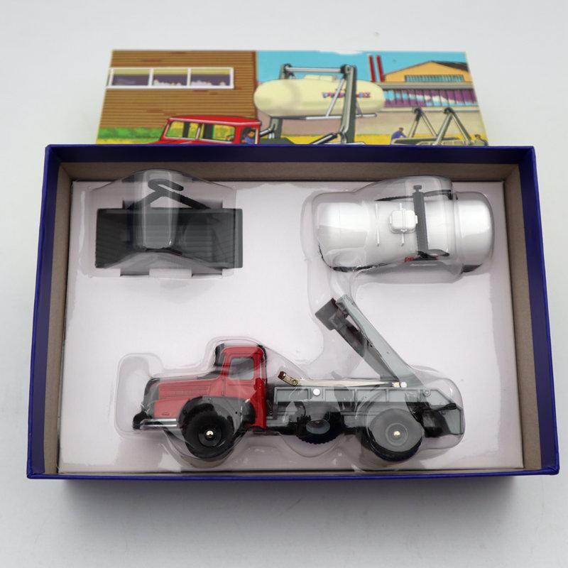DeAgostini Atlas Dinky Toys Series Truck Engineering Vehicle Racing Car Fire truck Diecast Models Collection Auto Gifts