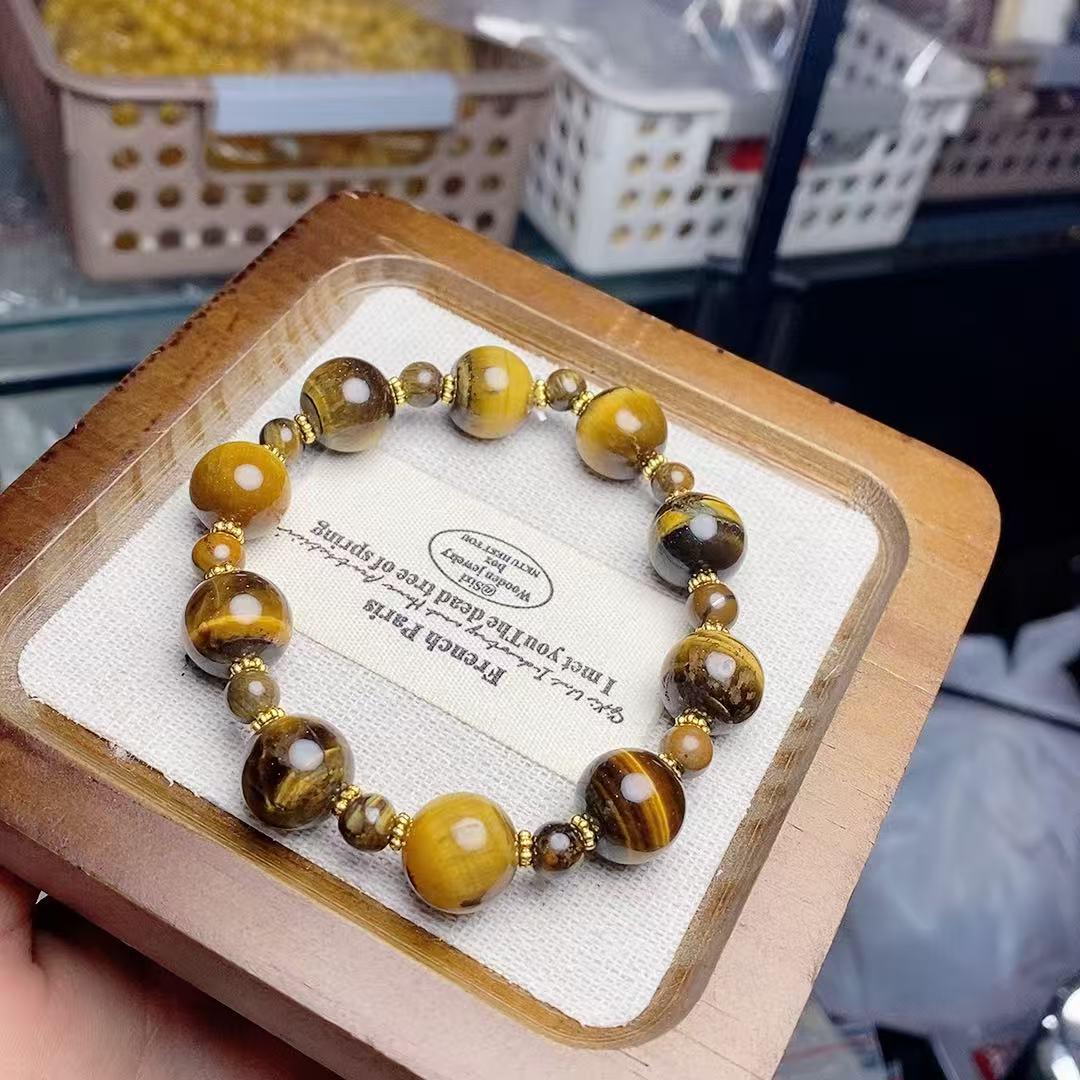 Exquisite Unisex Tiger s Eye Bracelet: Simple and Versatile Fashion