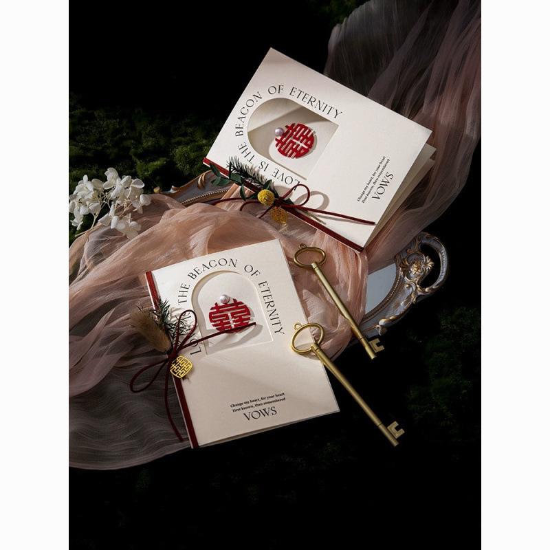 Eleganckie ręcznie pisane karty przysiąg dla Panny Młodej i Pana Młodego