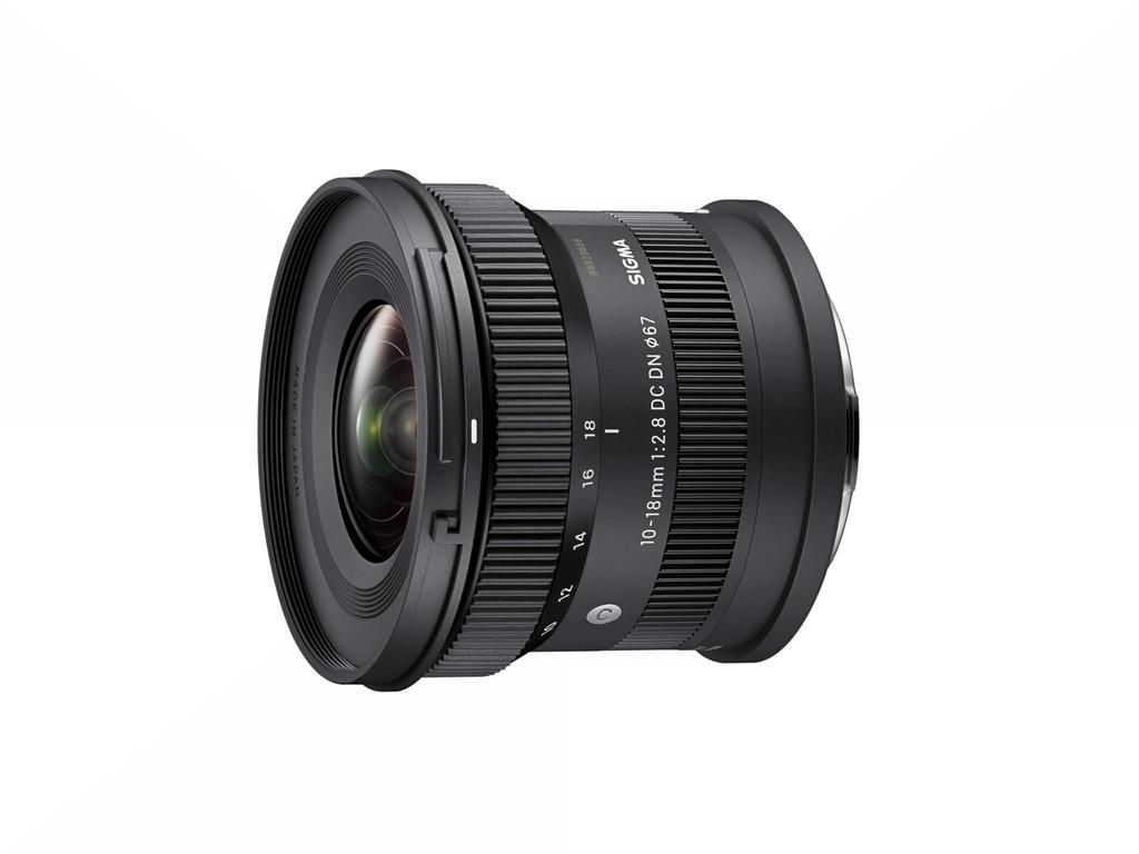 Sigma DC DN lens for Fujifilm mirrorless 10-18mm F2.8 X-mount, wide-angle zoom, APS-C camera, Contemporary.