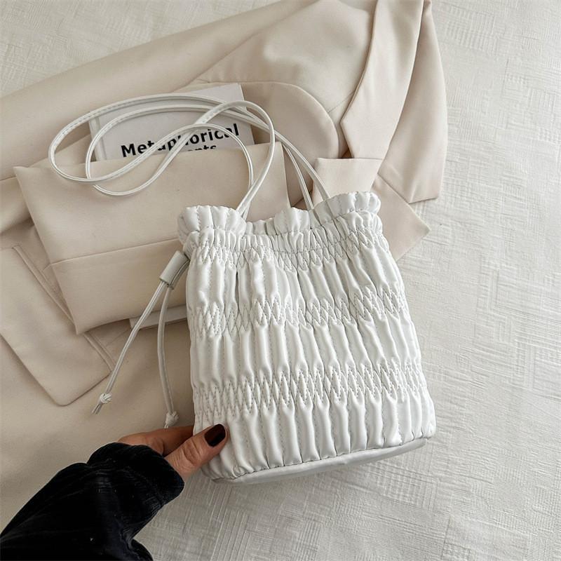 White Pink Silver Black Khaki Chic Street Style Pu Bucket Bag 2024 Summer Fashion Commuter Underarm Bag