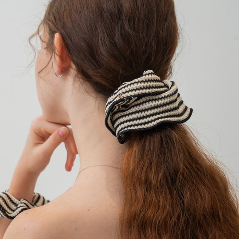 

Резинка для волос Ssecondo Knit, Raina_2 цвета Stripe + Gift Wrapping