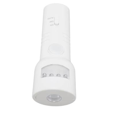 Automatisch dimmende tragbare Taschenlampe Dämmerung bis Morgengrauen Sensor 4000K RGB Bewegungssensor Nachtlicht 2-in-1 Funktion Plug-in Design
