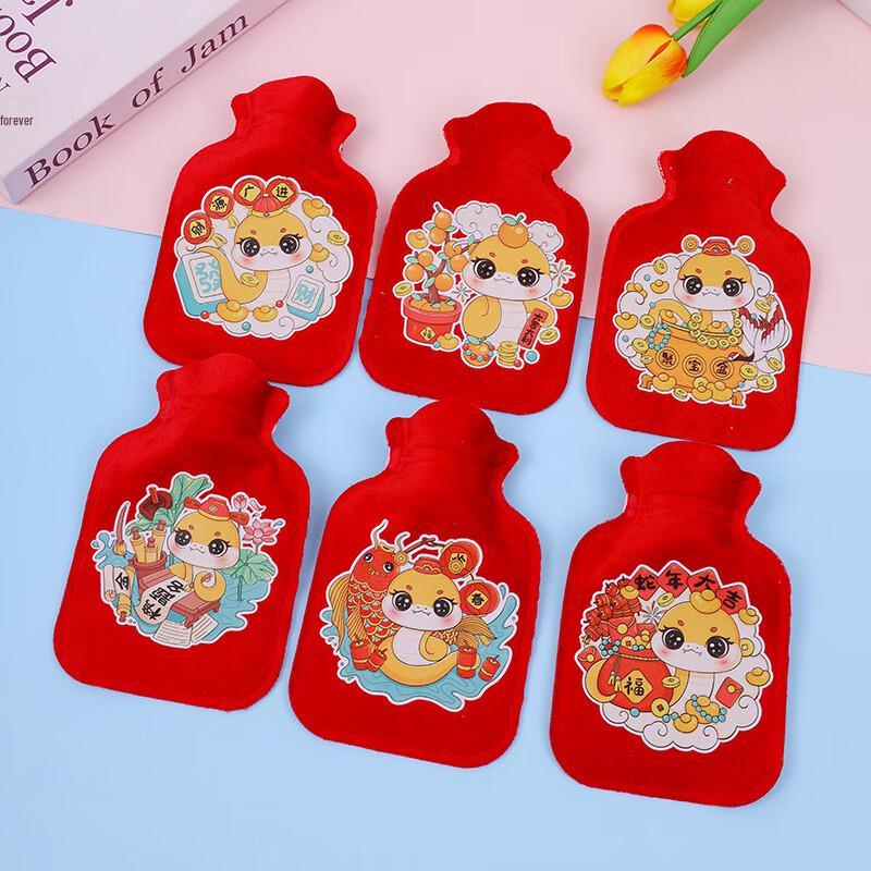 

Милая мини-грелка в виде Змеи по знаку зодиака