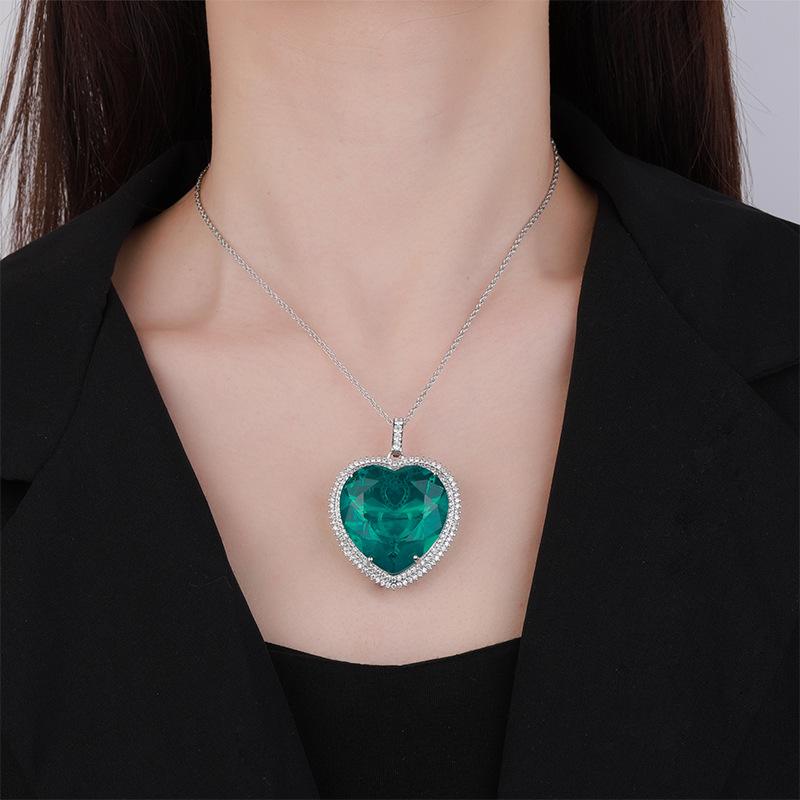 Jewelry Classic Vintage Sweater Chain Big Heart Colored Treasure Pendant Necklace Main Stone 32 * 32