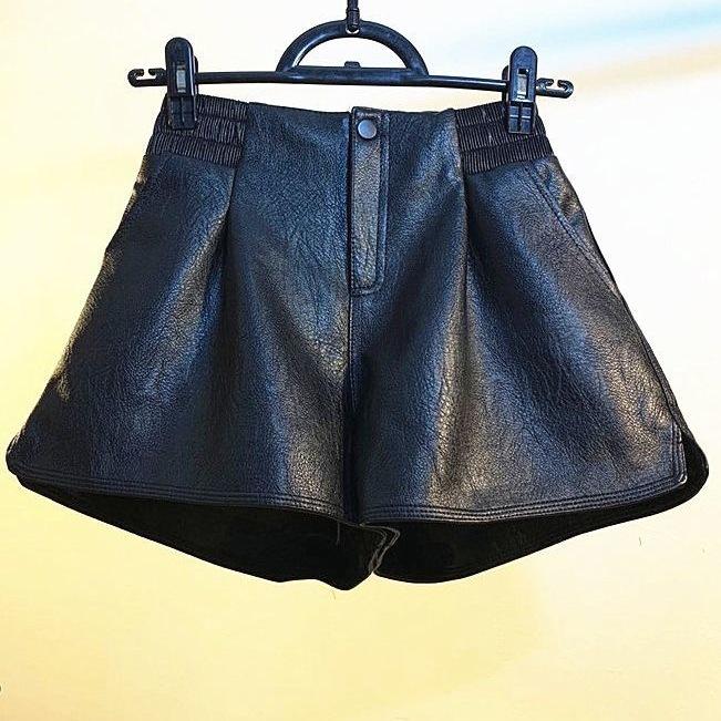 2025 Women's High Waist Leather Shorts: Korean Style Wide-Leg, Bootcut, Versatile for Autumn/Winter