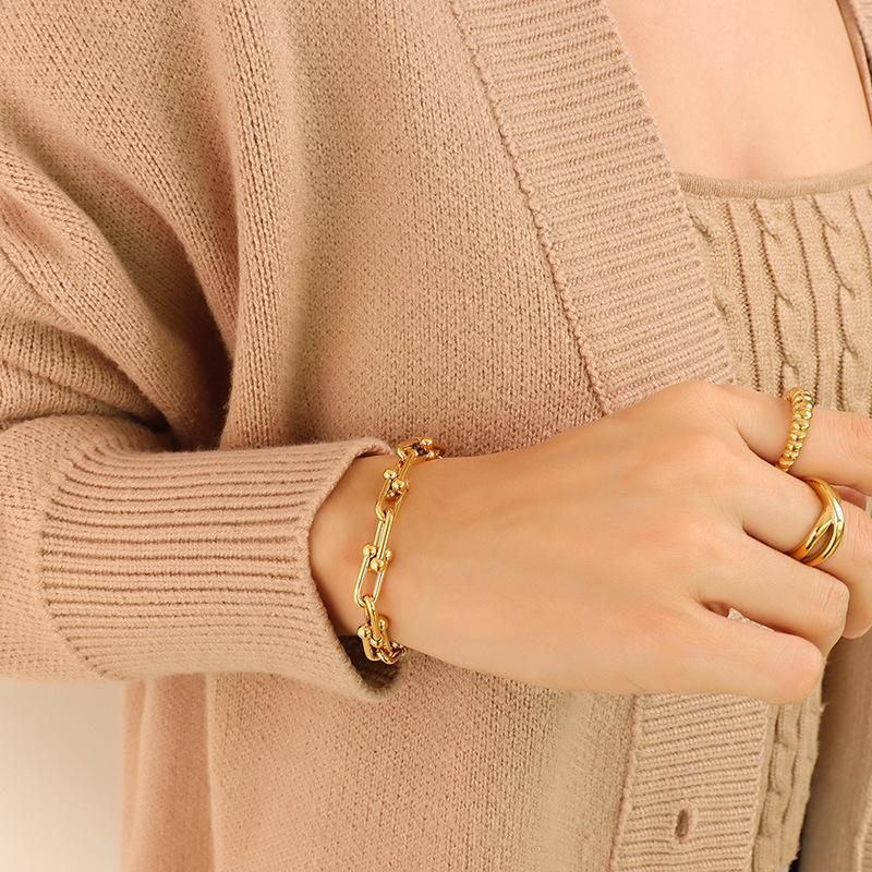 Qiong Yao Hip Hop U-Buckle Necklace & Bracelet Set