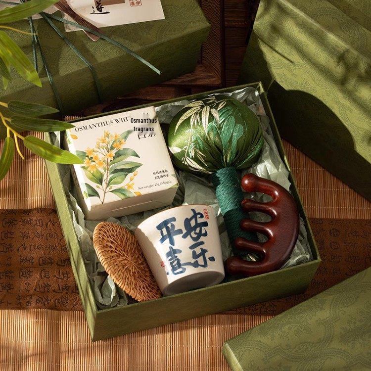 High-End Year of the Horse Luxury New Year Gift Box for Company Festivities and Souvenirs