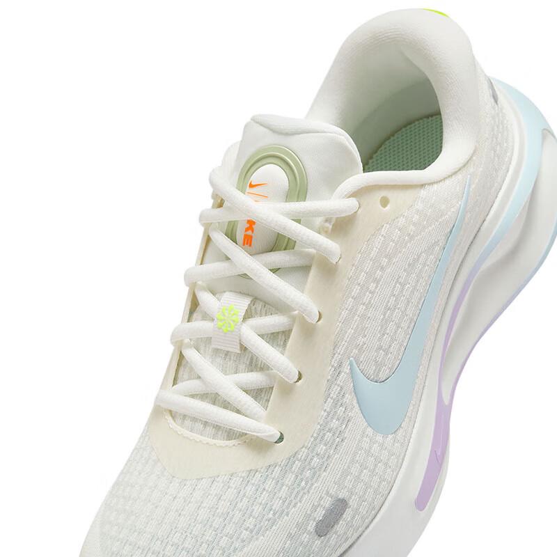 Nike Women's Journey Run Cushioning Running Shoes