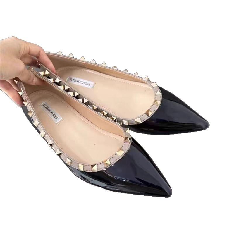 2025 summer new inner height increase rivets light mouth nude color pointed soft patent leather shoes women's versatile shoes