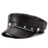 Skórzana czapka typu Baker Boy z metalowym łańcuszkiem Płaska czapka Beret w stylu vintage Czapka do noszenia na co dzień