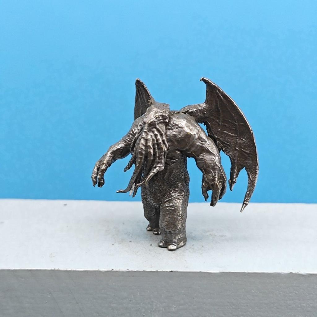 Antike Messing Cthulhu-Stil Monsterfigurine, Miniatur Mythologie Statue, Mikro-Landschaftsdekoration, Schreibtisch Sammlerstück Geschenk
