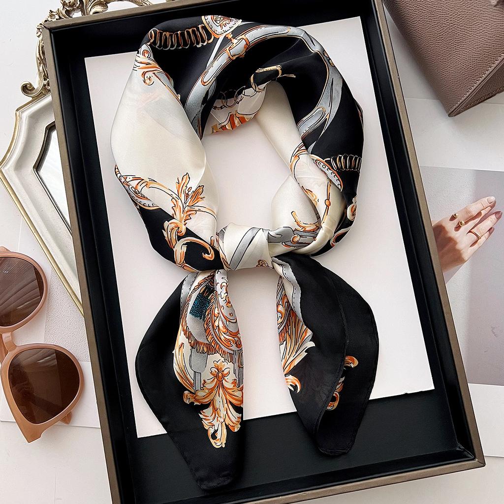 2026 Neues Florales Muster Satin Seiden Schal 70cm Kleines Quadratisches Halstuch Damen Vielseitiges Dekoratives Bandana