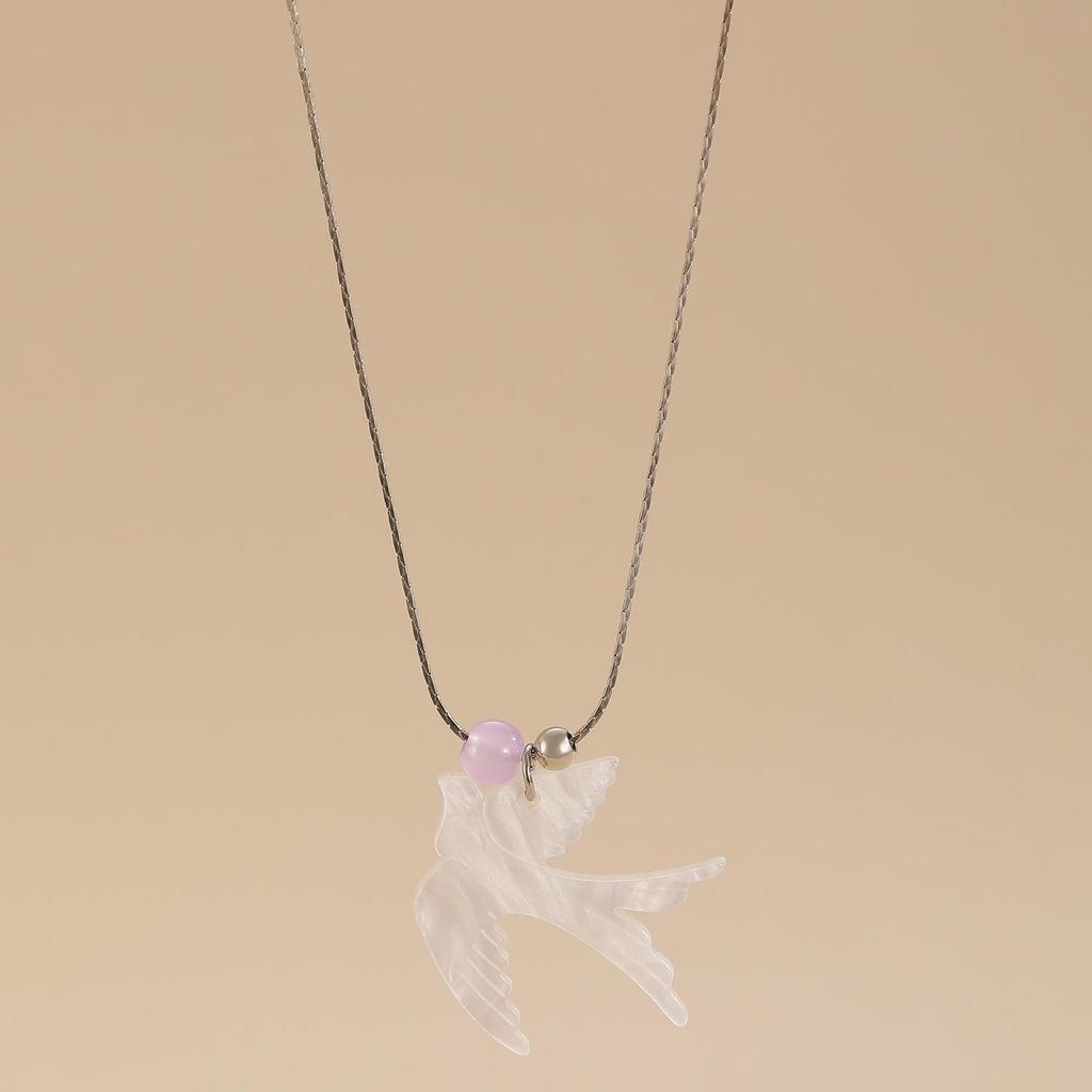 Retro Personalized Design Luxury Bird Swallow Pendant Necklace Thin Rope Collarbone Chain