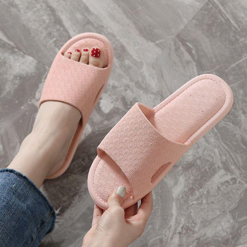 Сандалии и тапочки для женщин — фото 4