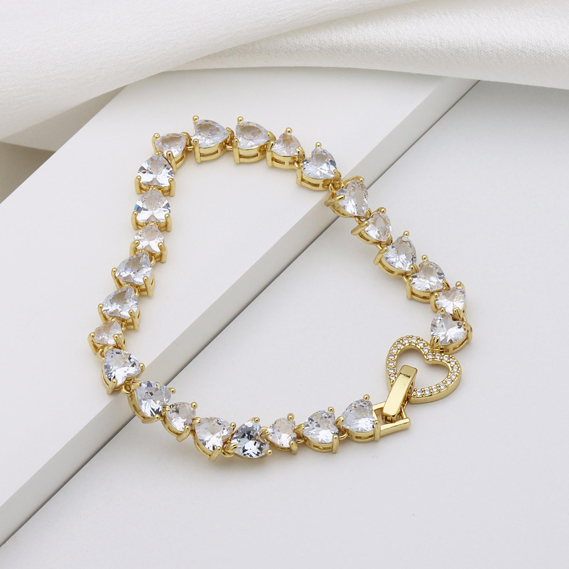 

Браслет Женский Сердце Любви Персиковое Сердце Большой Цвет Цирконий Медь Позолоченный Легкая Роскошь Премиум