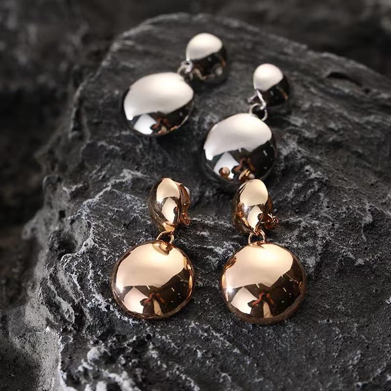 

Новые модные популярные серьги из гладкого сплава с круглой геометрией для женщин, минималистичные универсальные серьги