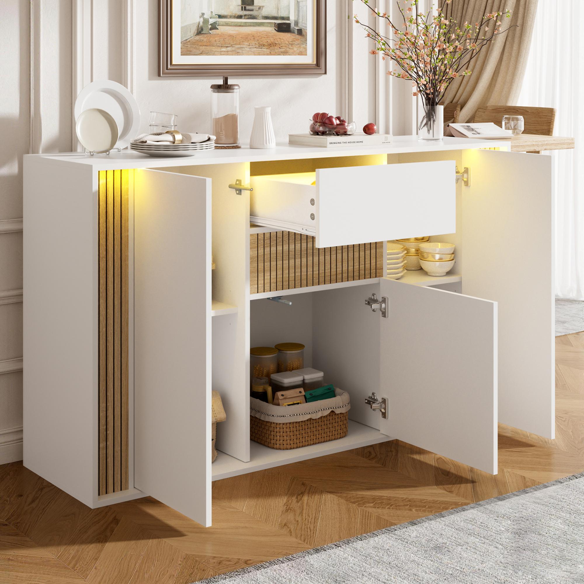 Sideboard/chest of drawers, with 3 doors