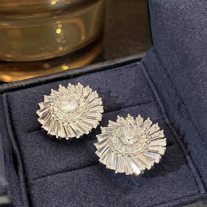 Commuter Fashionable Stud Earrings, Snowflake Exquisite Flower Earrings, Light Luxury Temperament Jewelry