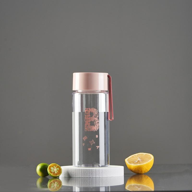 Simple Plastic Cups with High Value In Wind and Summer Are Creative, Small and Fresh Space Cups with Fall Resistance and High Temperature Resistance.