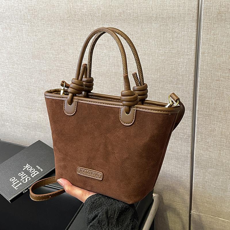 Popular Small Bags Women's Autumn and Winter Versatile Shoulder Messenger Bag Portable Bucket Bag