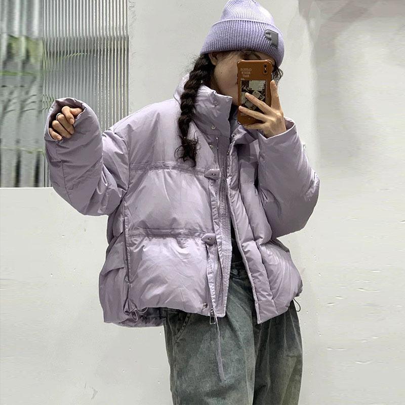 

Укороченный женский пуховик с угловой пряжкой, модный зимний дизайн 2025 года, воротник-стойка, милый пуховик-«хлеб», тренд S