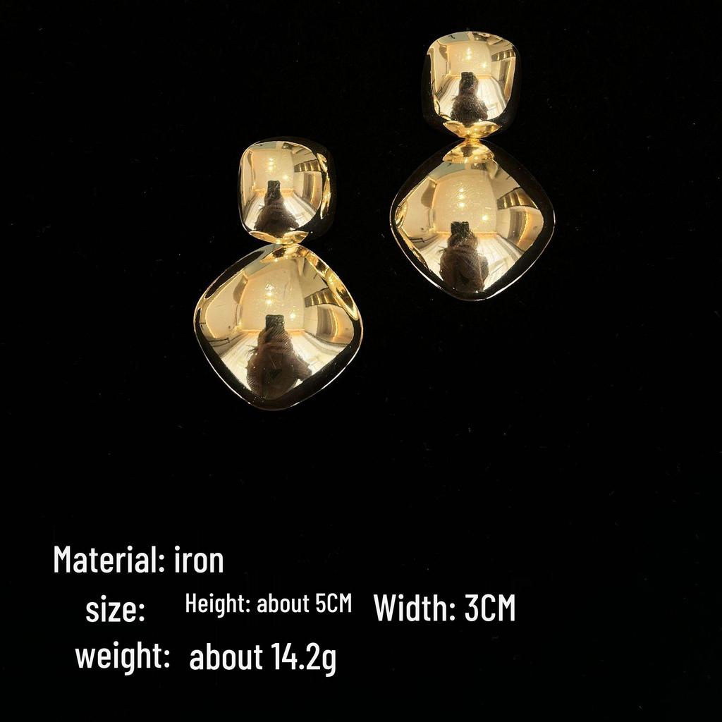 European & American Geometric Round & Oval Metal Earrings: Exaggerated, Simple, Water Drop Design, Bright Surface