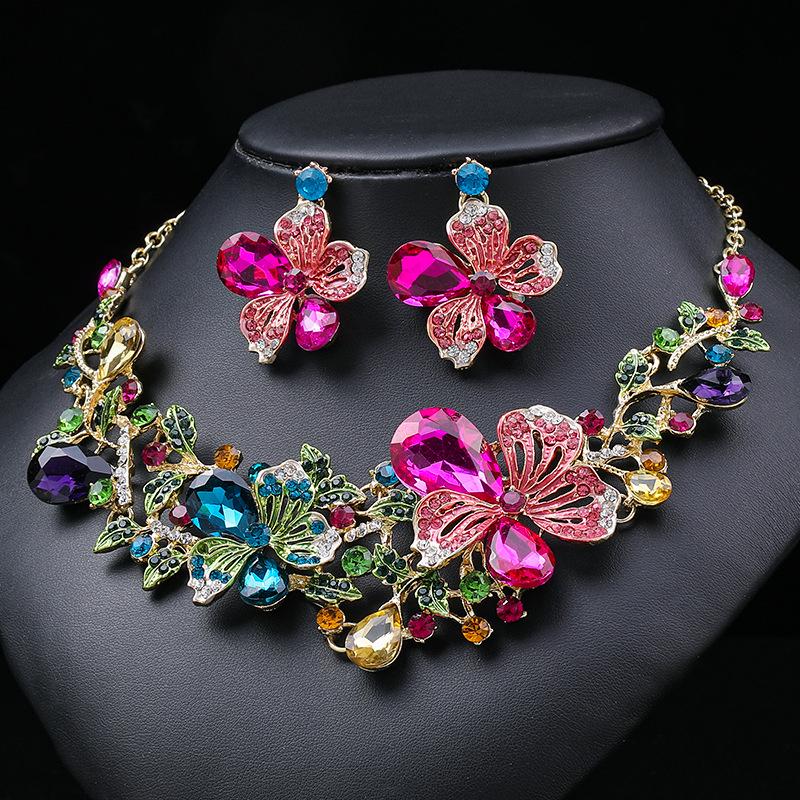2022 Vibrant Floral European & American Light Luxury Necklace Set: Women's Gorgeous Bride Gem Clavicle Chain