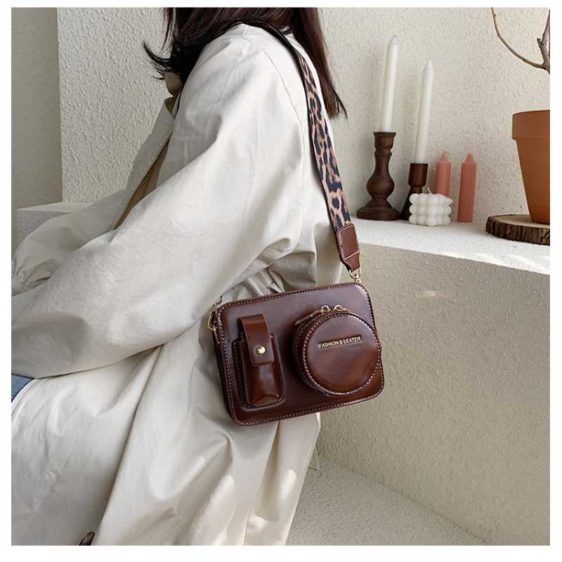 camera bolsa style purse