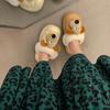 Adorables pantoufles en peluche à semelles épaisses pour femmes, à porter à l'extérieur, automne 2024, nouvelles, imperméables, pour la maison, à bout fermé, en coton