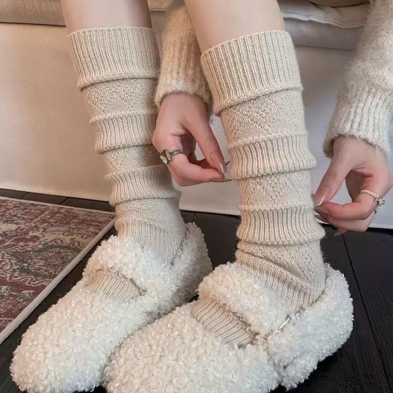 Slimming Thickened Wool Pile Socks with Diamond-patterned Texture for Women, Long and Versatile Calf Socks, Solid Color School Style Long Leg Socks