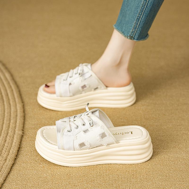 Módní cool pantofle na silné podrážce Dámské 2025 Léto Nové Módní Zesilující Ležérní Sandály Venkovní Ležérní Plážové Boty Ženy