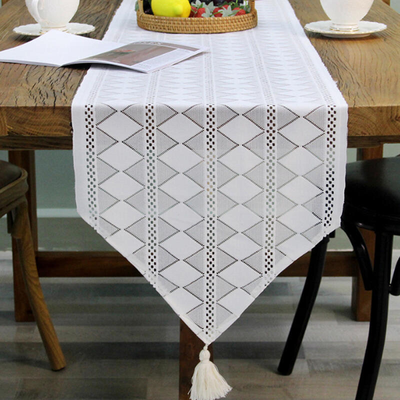 

Diamond Tassel Table Runner (200x35cm)