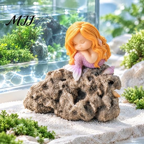 Mermaid Ornaments for Desktop Sleeping Figurine, Resin Cute Statue, Mini Ornament Desktop, Lovely Collectibles Car Interior, Fish Tank Micro Landscape