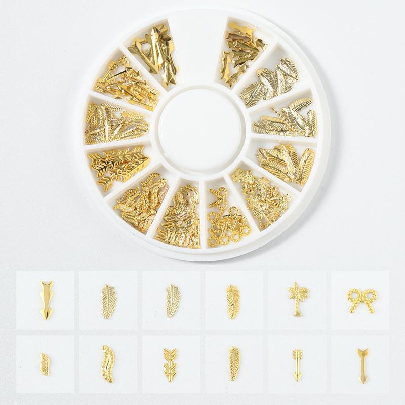 Goldener Schmuck Stern und Mond Nietendesign Wasseraufkleber Nagelsticker Nagelkunst Dekoration Hohle Legierung Nageldekoration