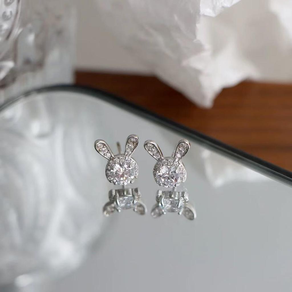 Sweet and Small Zircon Rabbit Stud Earrings Cute Animal Earrings Ear Hole Ear Jewelry