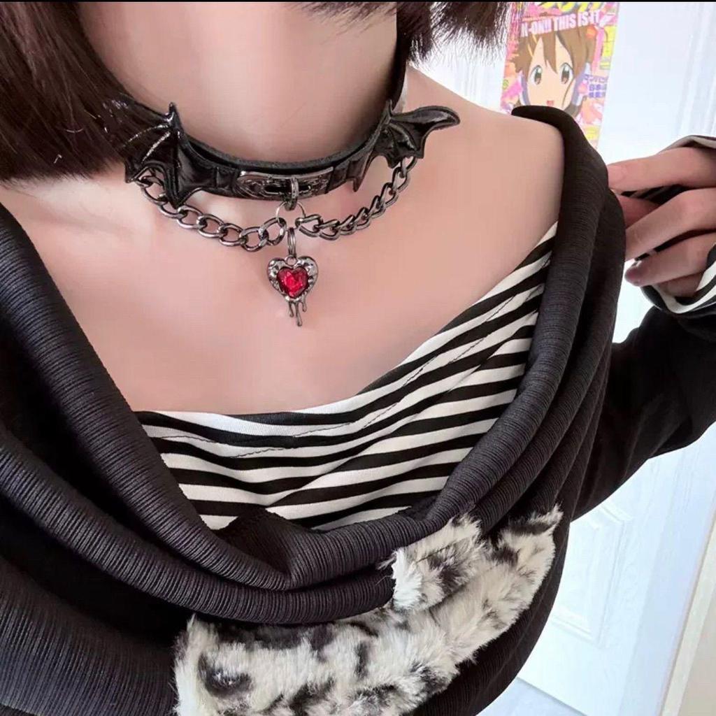 Halloween Girl Retro Gothic Punk Style Necklace Devil Wings Pendant Collar Gothic Halloween Necklace Punk