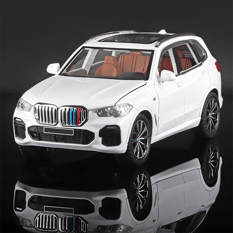 1:24 Scale BMW X5 Alloy Diecast Model SUV Sound & Light Pull Back Toy Home Interior Decoration Collection Present for Children