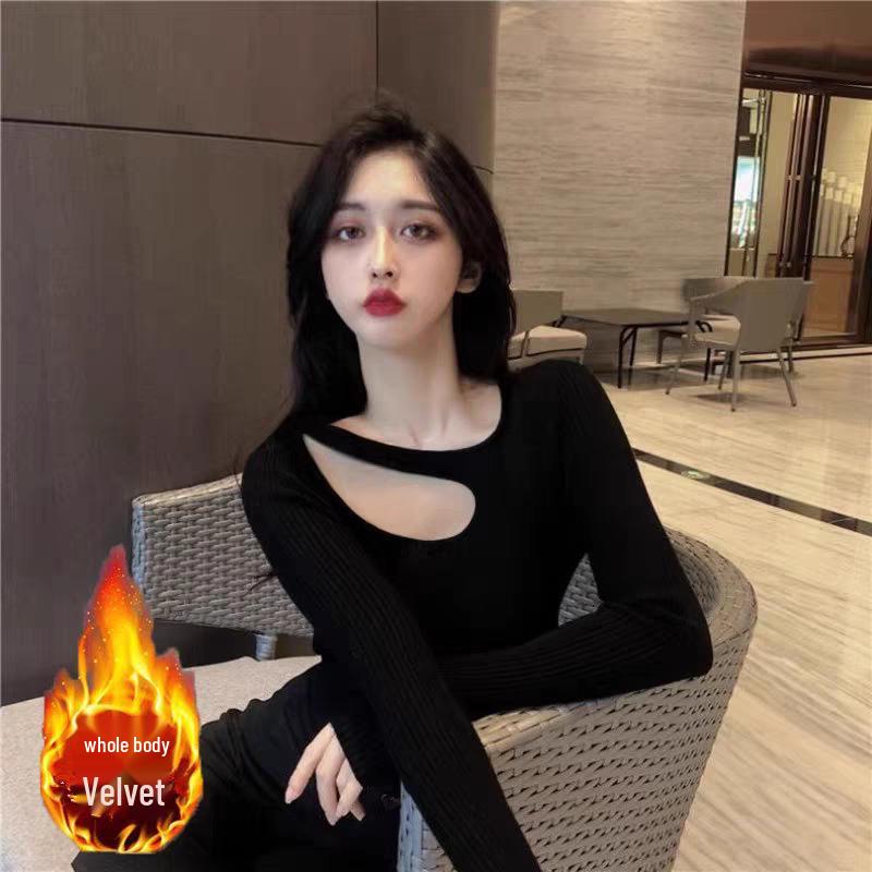 Chic Slim-Fit Black Women's Long-Sleeve T-Shirt for Autumn/Winter