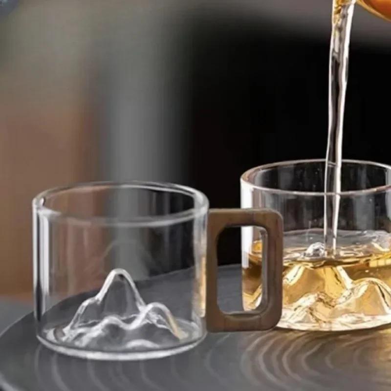 1pcs High-borosilicate Glass High-temperature Resistant Tea Cup Household Wooden Handle Mountain Cup Tea