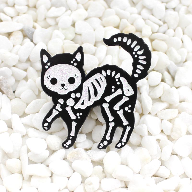 Creative Cat X-ray Brooch: Personalized Design with See-through Bone Detail