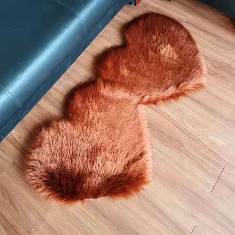 Double Heart Plush Imitation Wool Floor Mat for Living Room or Bedroom
