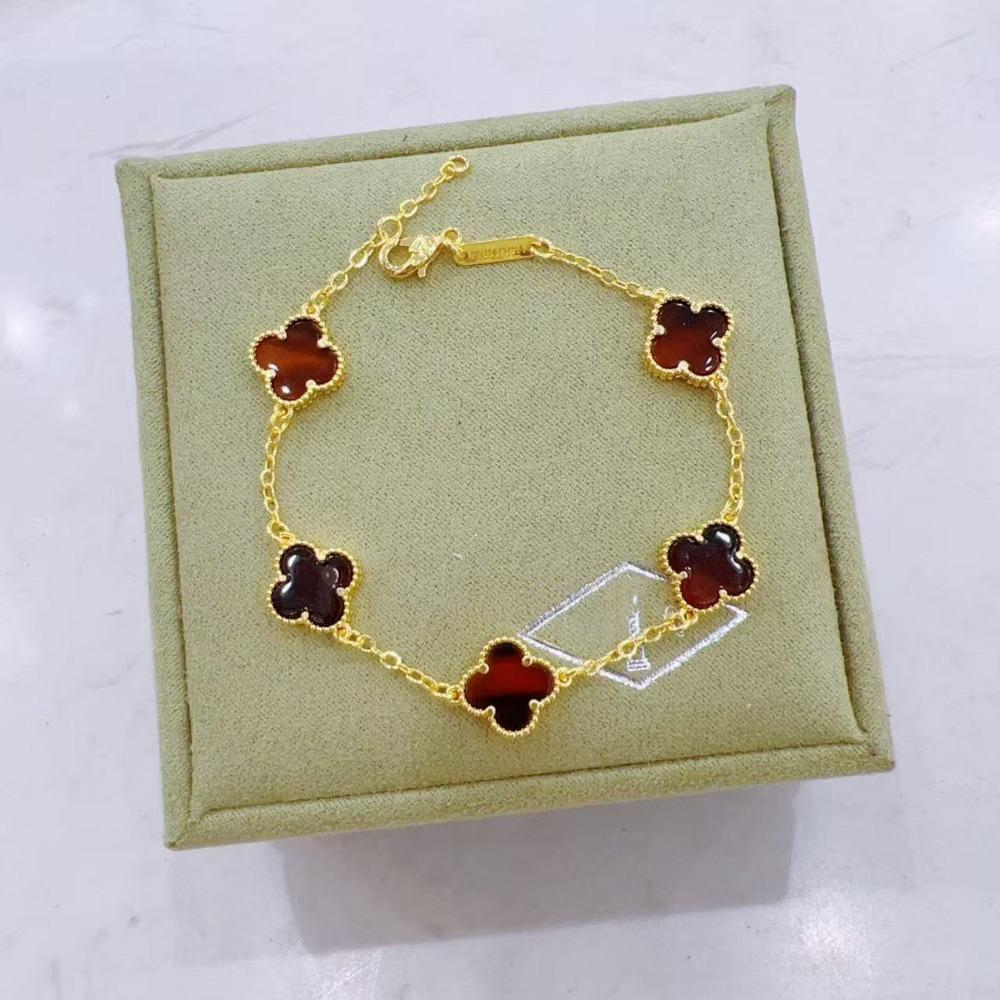 Neues Mini-Fünfblüten-Armband mit vierblättrigem Kleeblatt Schlichtes und modisches Nischenarmband