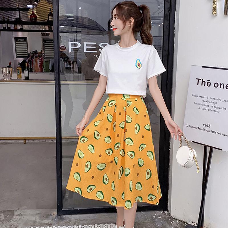 Women Summer Vintage Two Pieces Set Slim Short Sleeve T-Shirt Fruit Printed Skirt Suit High Waist Long Pleated Skirt Casual Suit